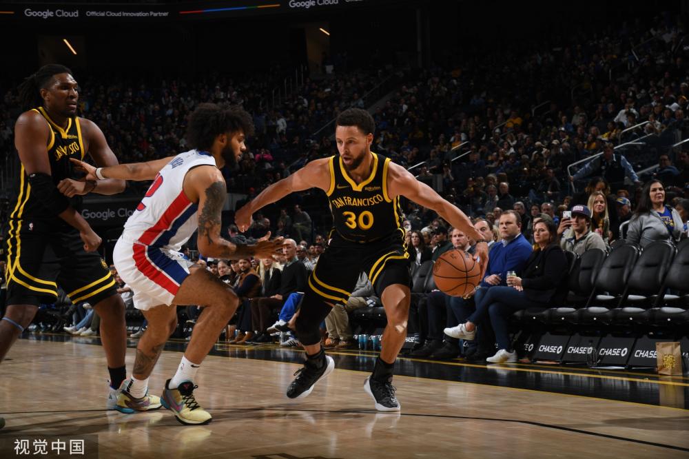 在足球竞技 在足球竞技