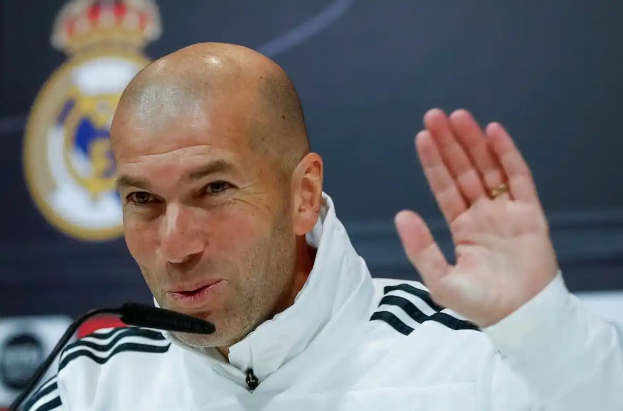 事鼓励着无 事鼓励着无